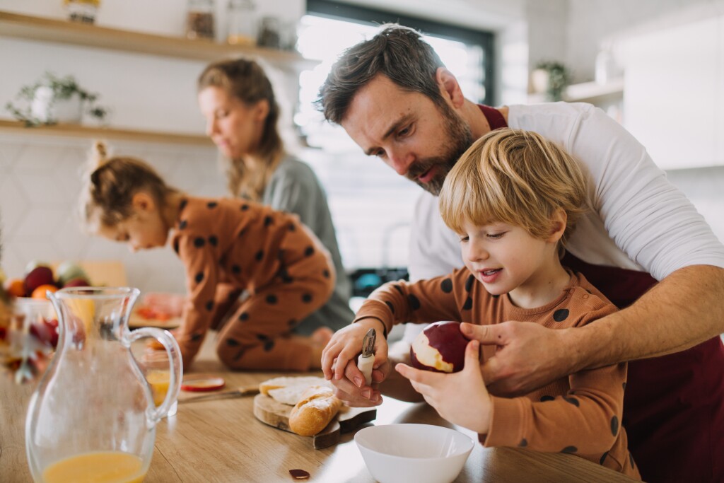 Family of 4 in the kitchen
